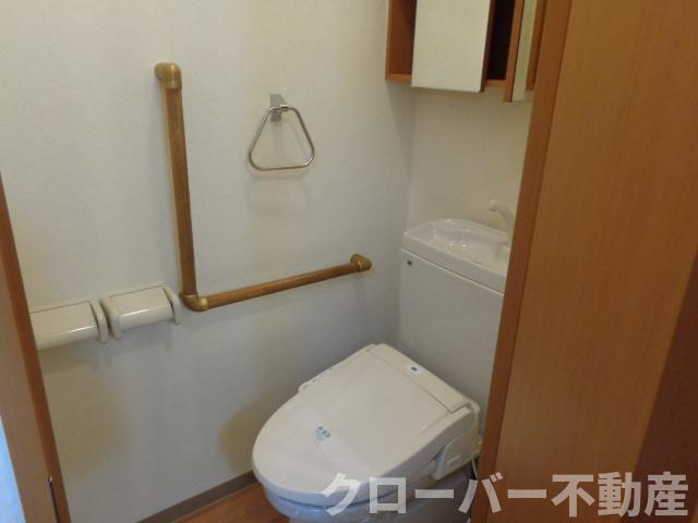 トイレ　シャワー付トイレ