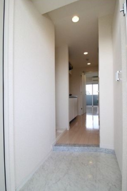 玄関　弊社は都内全域の物件をご紹介可能です！