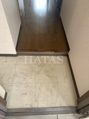 玄関　同物件別部屋