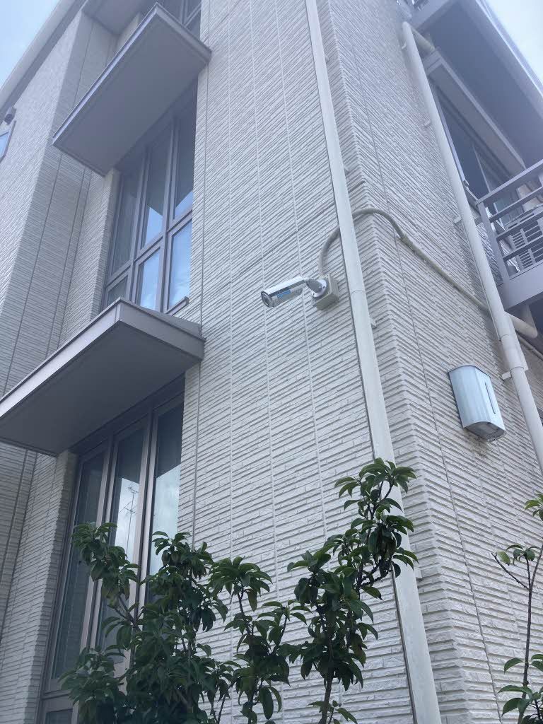建物外観　防犯カメラ