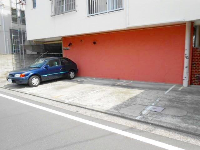 駐車場　★★駐車場★★