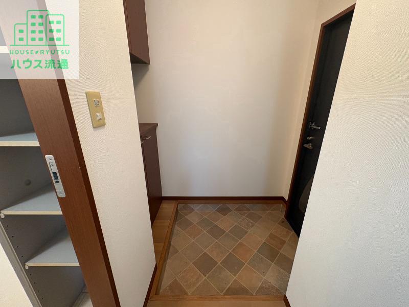 ＪＲ長崎本線 現川駅 徒歩53分 2階建 築23年の玄関写真