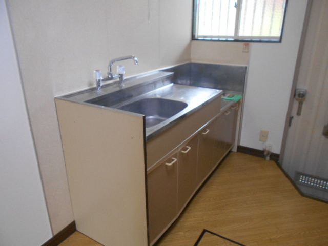 クレスト東海のキッチン写真