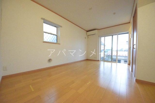 ボヌール美晴の居間写真