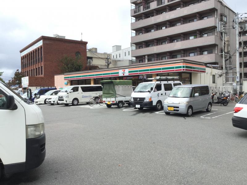 コンビニ　セブンイレブン 福岡福浜2丁目店（コンビニ）まで605m
