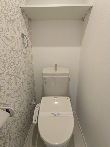 地下鉄東山線 岩塚駅 徒歩8分 2階建 築9年のトイレ写真