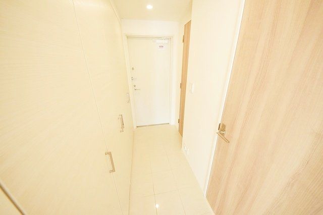 玄関　お問合せは(株)タウンハウジング赤坂店へ【03-5563-…