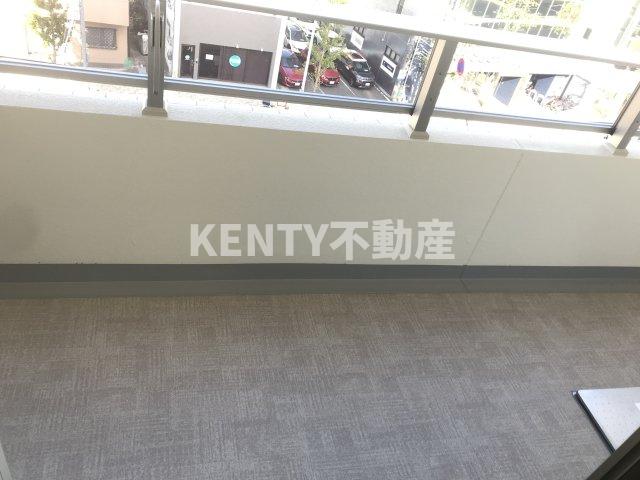 バルコニー　バルコニーがあります