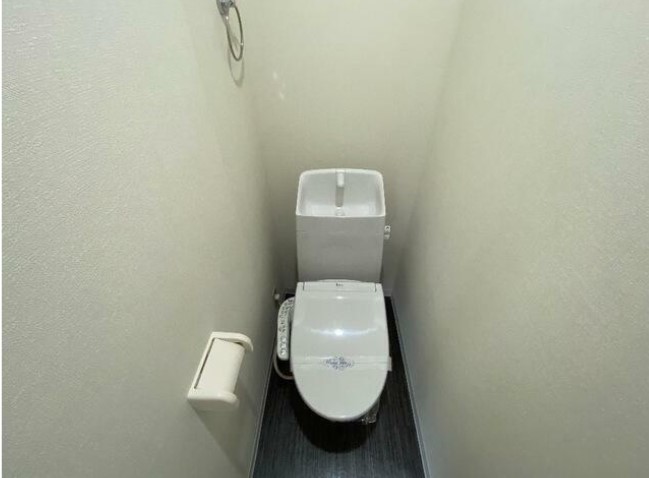 ＪＲ鶴見線 安善駅 徒歩12分 3階建 築39年のトイレ写真