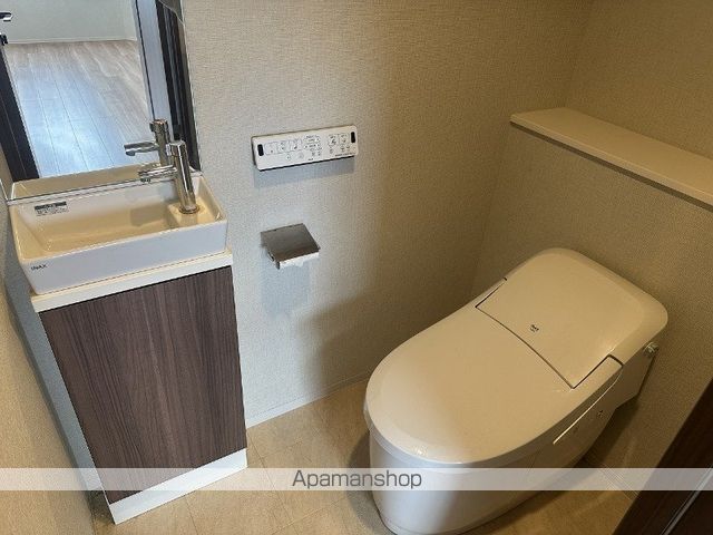 プレミスト三鷹のトイレ写真