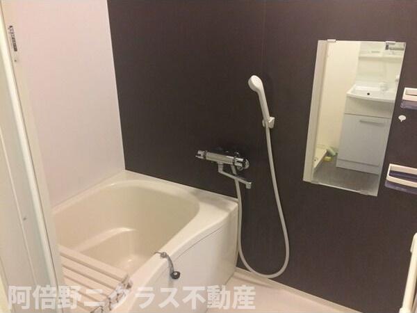 フラットフォーアイザワの風呂写真