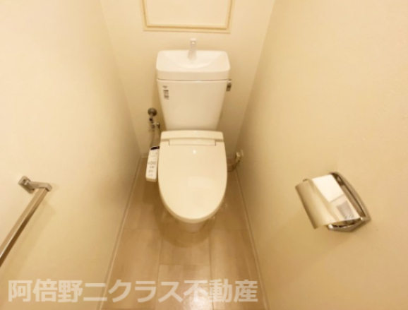 フラットフォーアイザワのトイレ写真