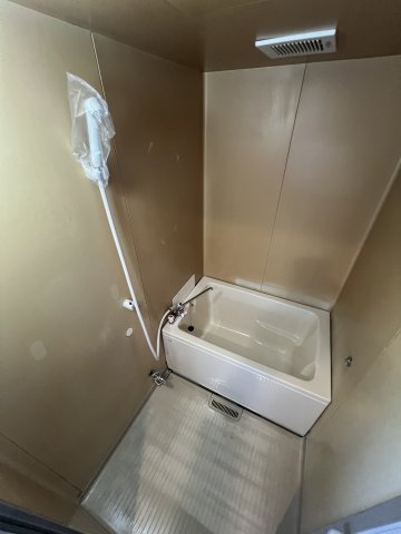 バス・シャワールーム　※同タイプの写真です。