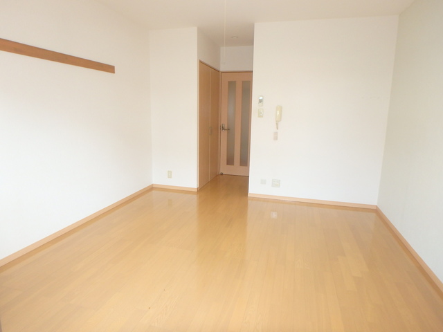 居室・リビング　※別部屋参考写真