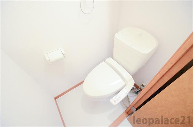レオパレス出水中央のトイレ写真