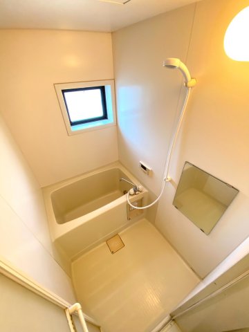 ＪＲ総武本線 四街道駅 徒歩6分 2階建 築30年の風呂写真