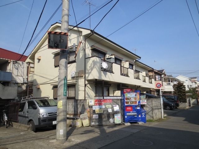 建物外観　★駐車場付き★