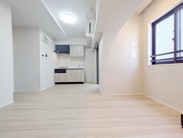 居室・リビング　※別部屋の参考写真です。