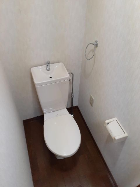 【岸和田市野田町のマンションのトイレ】