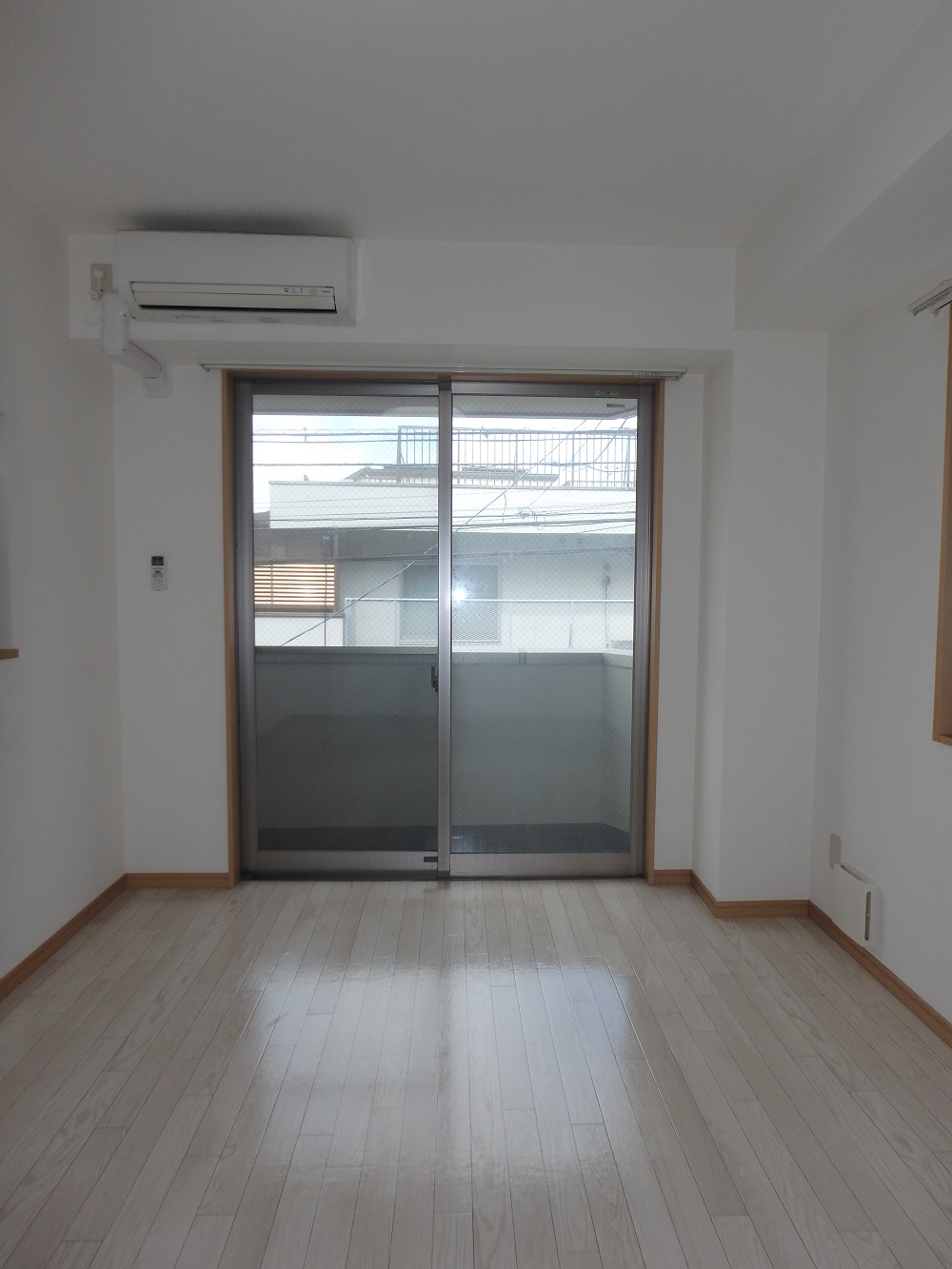 居室・リビング　※同物件代表的なお部屋です