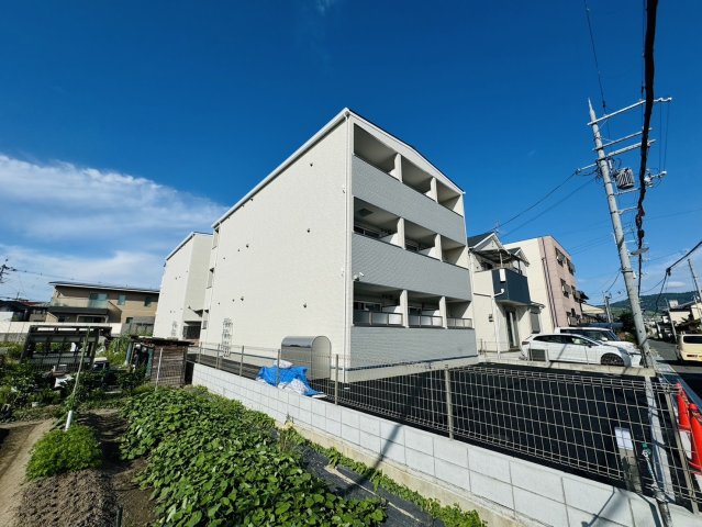 【クレアール芝辻町の建物外観】