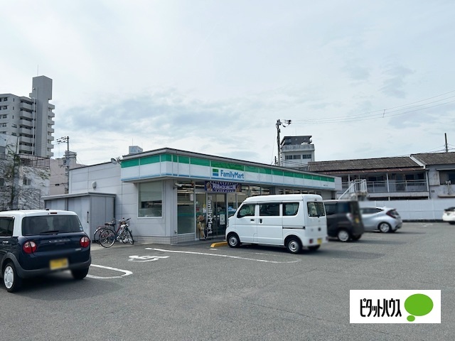 【ファミール昭和町のコンビニ】