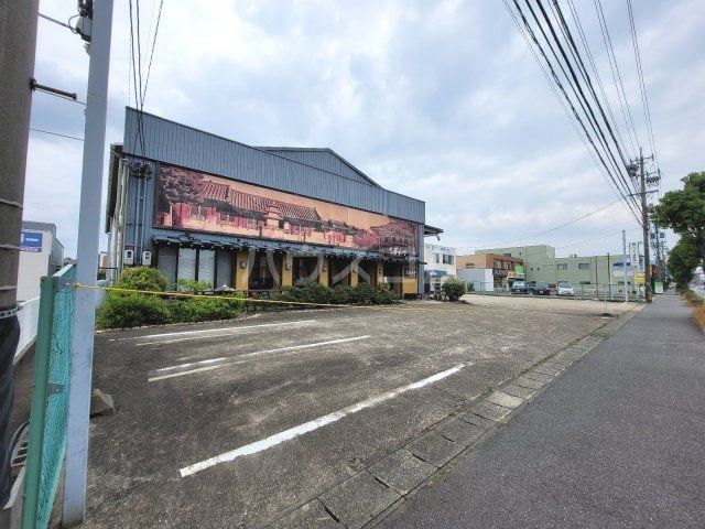 【グリーンハイツ三円の飲食店】