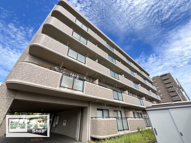 【スカール明日香の建物外観】