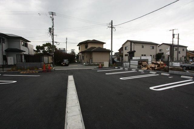 【朝倉郡筑前町原地蔵のアパートの駐車場】