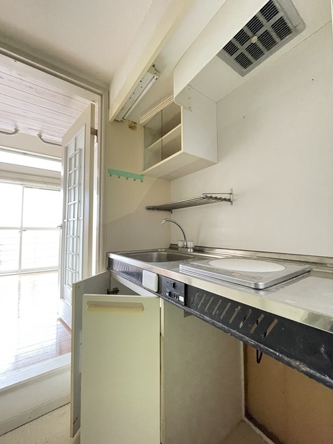 キッチン　収納豊富な使い勝手の良いコンパクトキッチンです♪