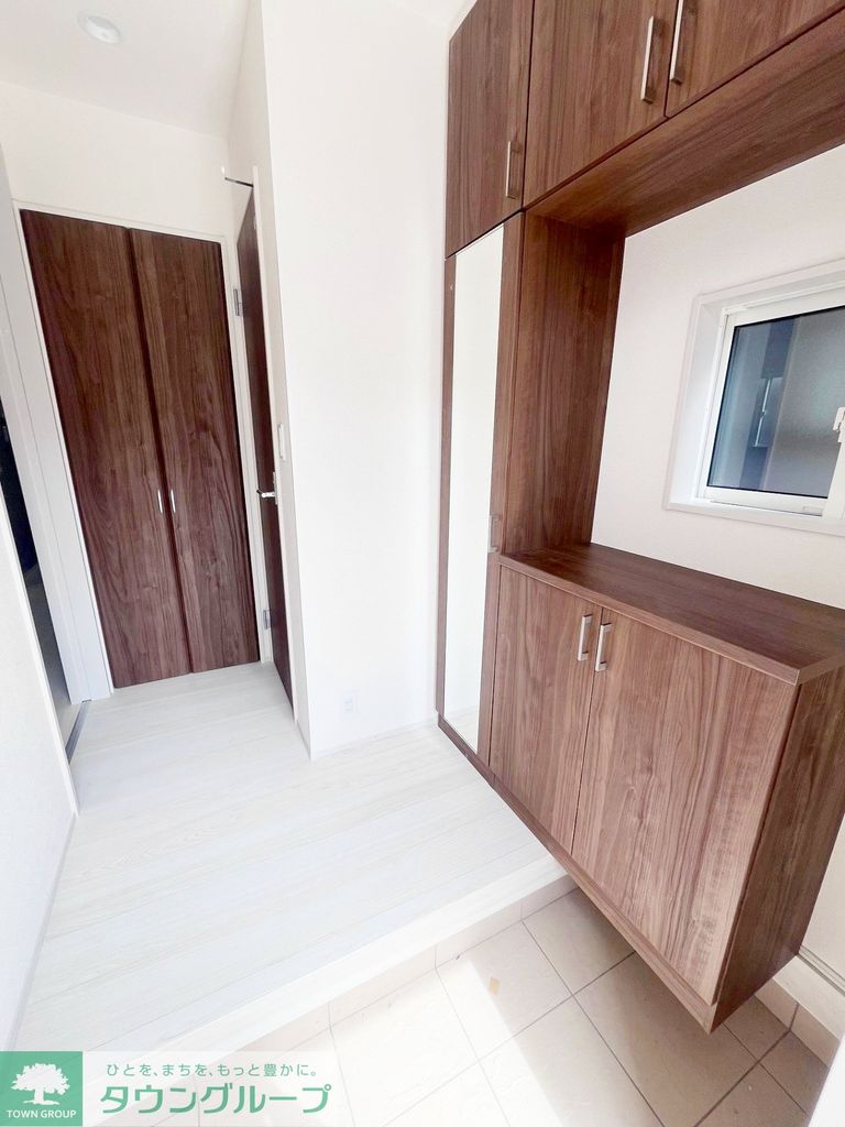 玄関　★お部屋探しは株式会社タウンハウジング東京まで★