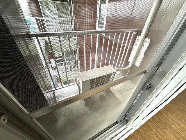 バルコニー　バルコニー