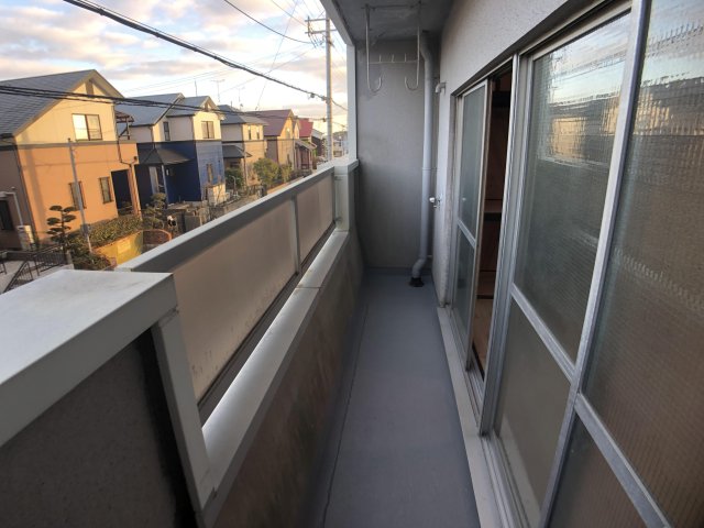 バルコニー　洗濯機置場