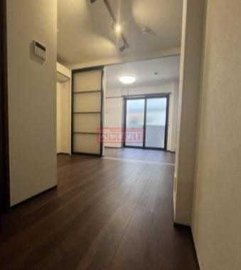 居室・リビング　玄関