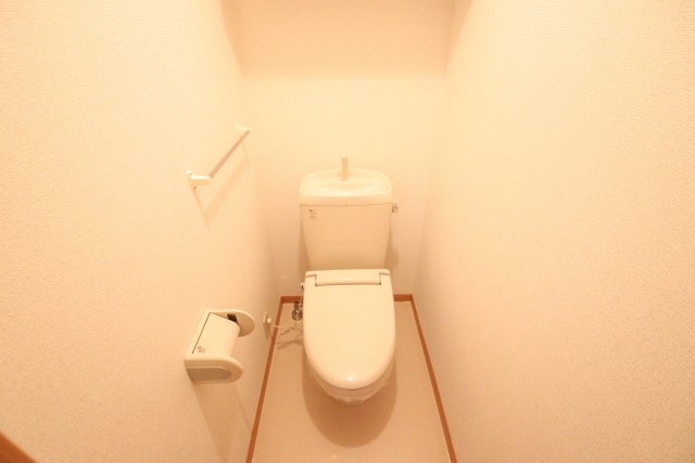 トイレ　別室の参考写真です。※現況優先