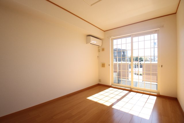 居室・リビング　別室の参考写真です。※現況優先