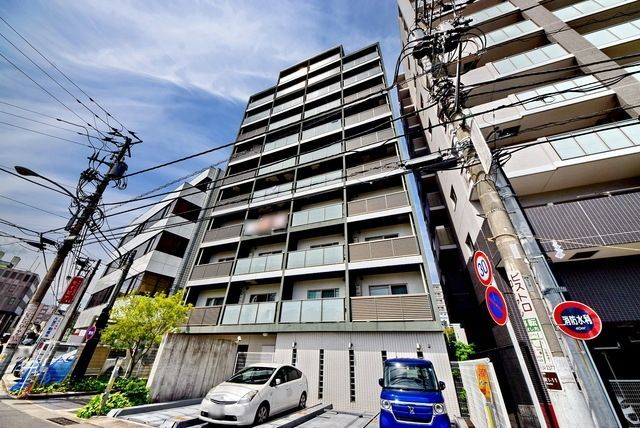 建物外観　小田原城目の前の南向きマンションです