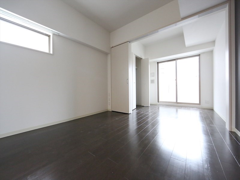 居室・リビング　ＬＤＫ9.1帖　洋室4.1帖　つなげても仕切っても使えます