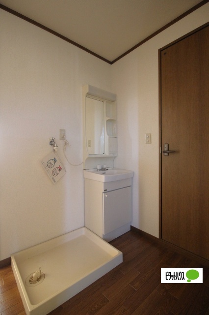 洗面設備　２０２号室