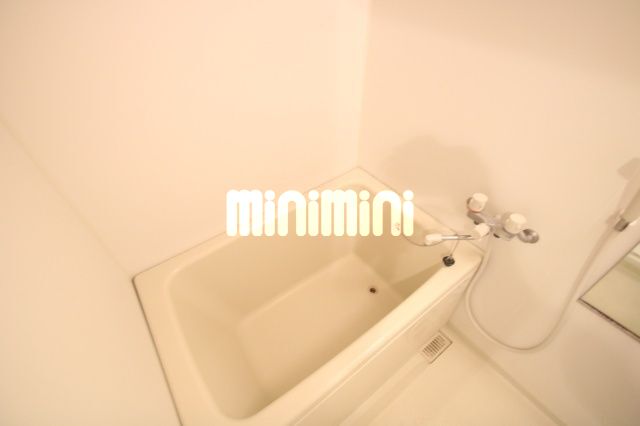 バス・シャワールーム　別部屋参考写真