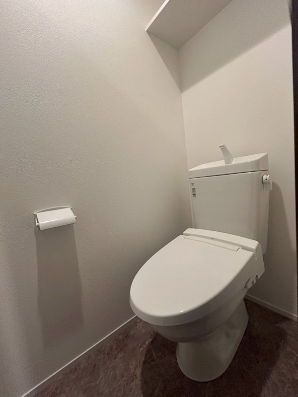 トイレ　温水洗浄便座付