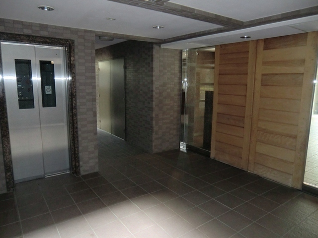 エントランス　エントランス部分