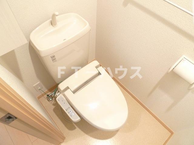 トイレ　トイレ