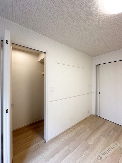 収納　ウォークインクローゼットにたっぷり収納♪♪