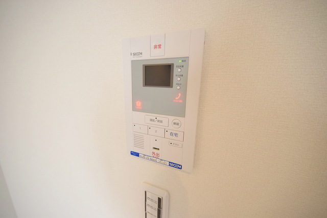 セキュリティ　☆安心カメラ付きインターホン☆