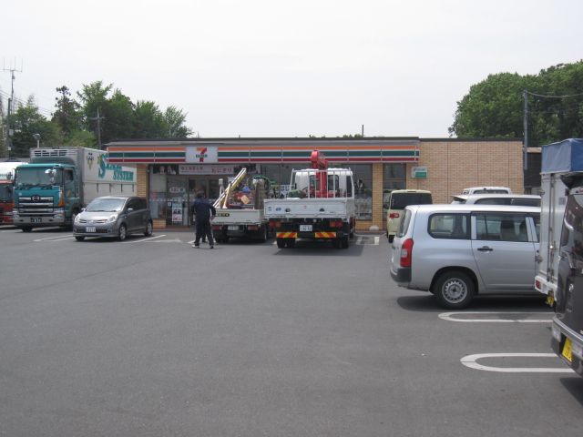 コンビニ　セブン-イレブン上尾日の出４丁目店（コンビニ）まで1435m