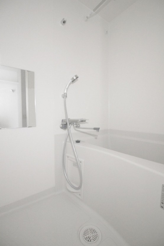 バス・シャワールーム　清潔な浴室！