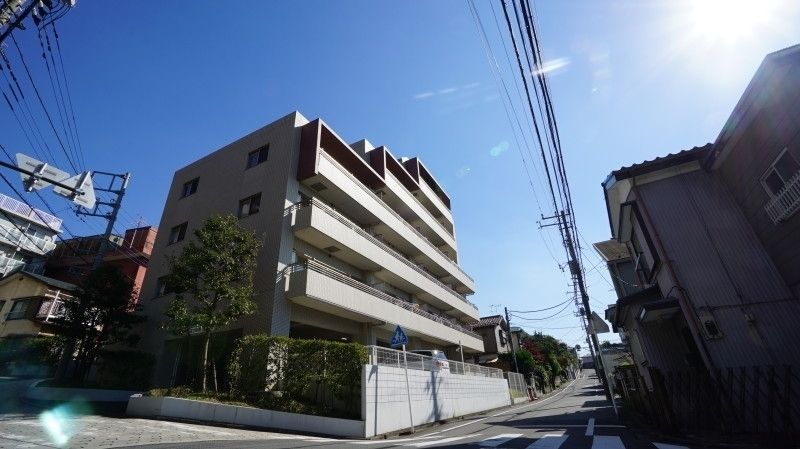 建物外観　ラヴィッサン
