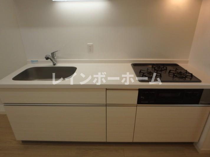 キッチン　コンパクトなキッチンで掃除もラクラク