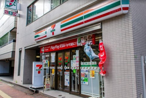 コンビニ　セブンイレブン 文京本郷4丁目店（コンビニ）まで613m